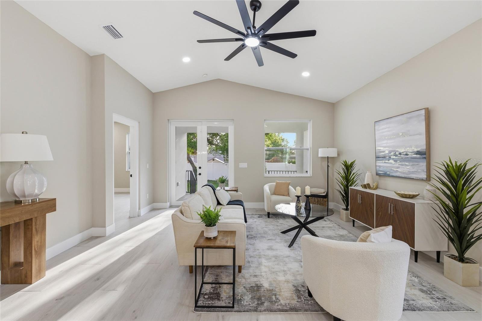 8316 N EDISON AVE, TAMPA, FL, 33604