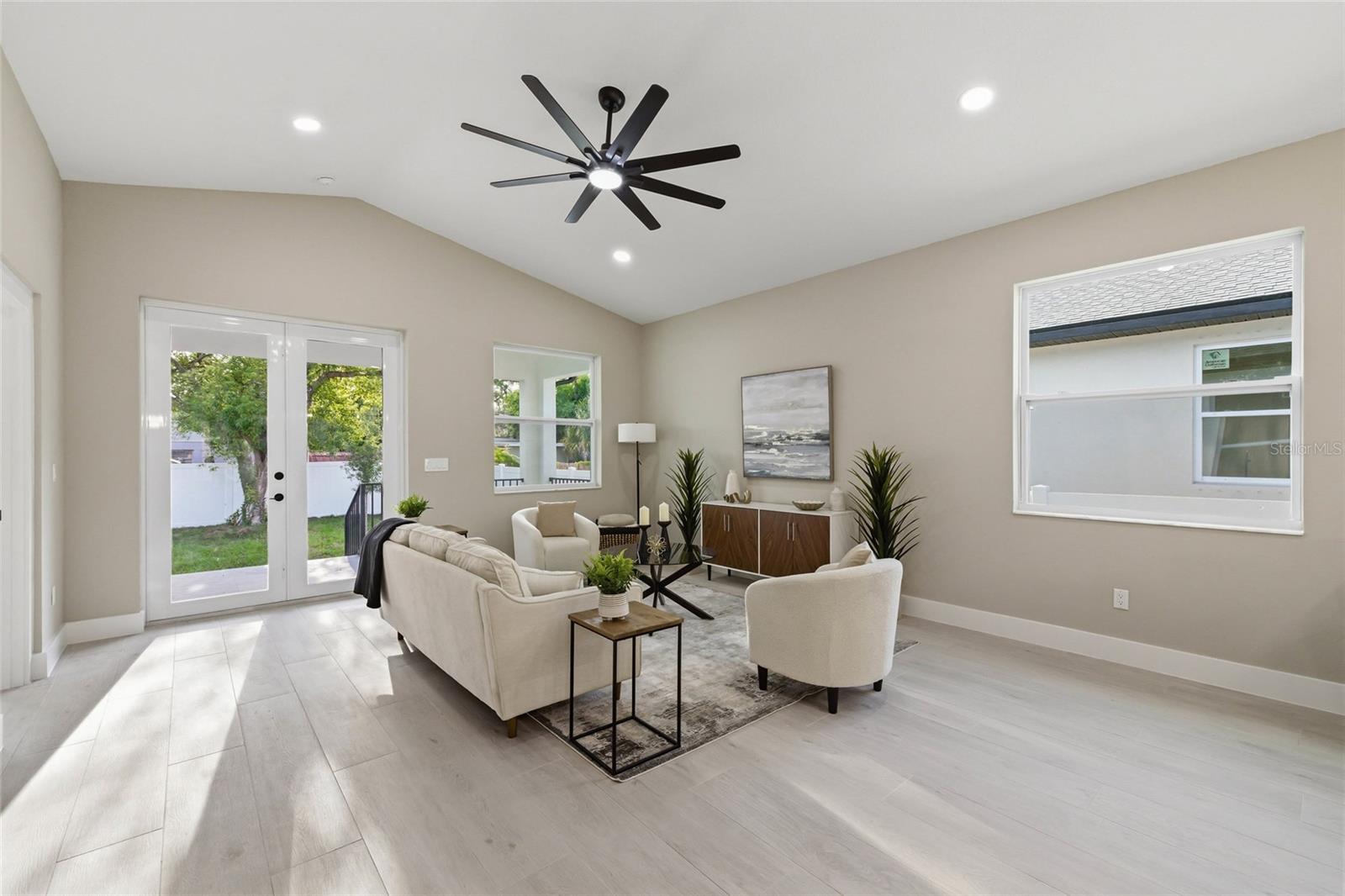 8316 N EDISON AVE, TAMPA, FL, 33604