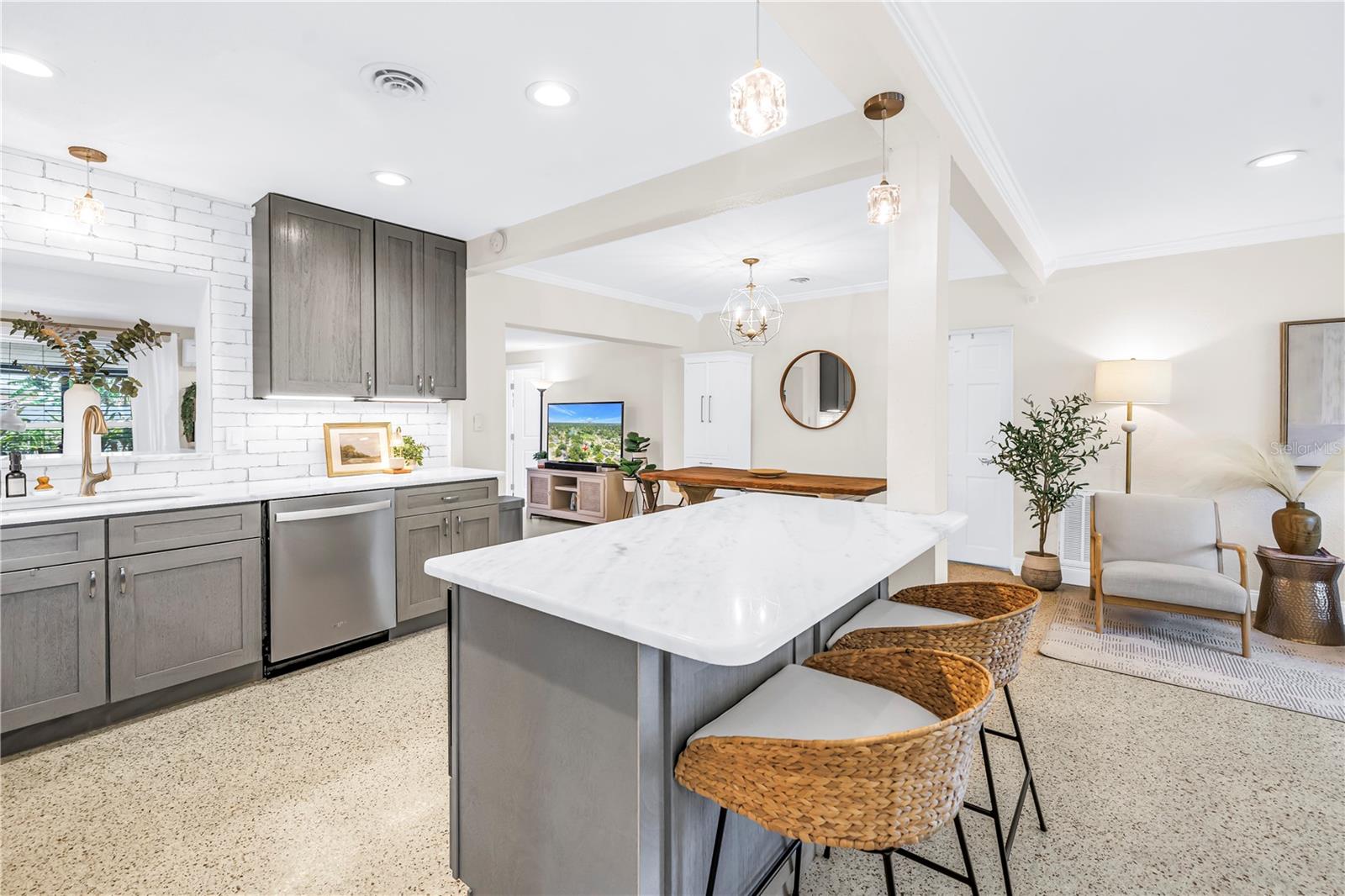 4039 ALBERCA WAY S, ST PETERSBURG, FL, 33712