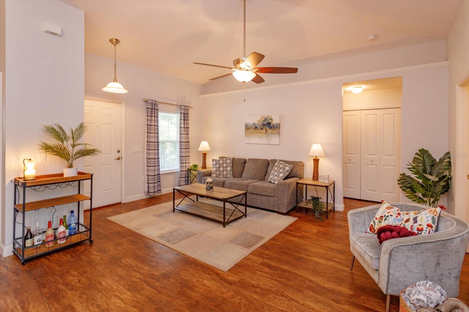 573 CHARLES AVE, ORANGE CITY, FL, 32763