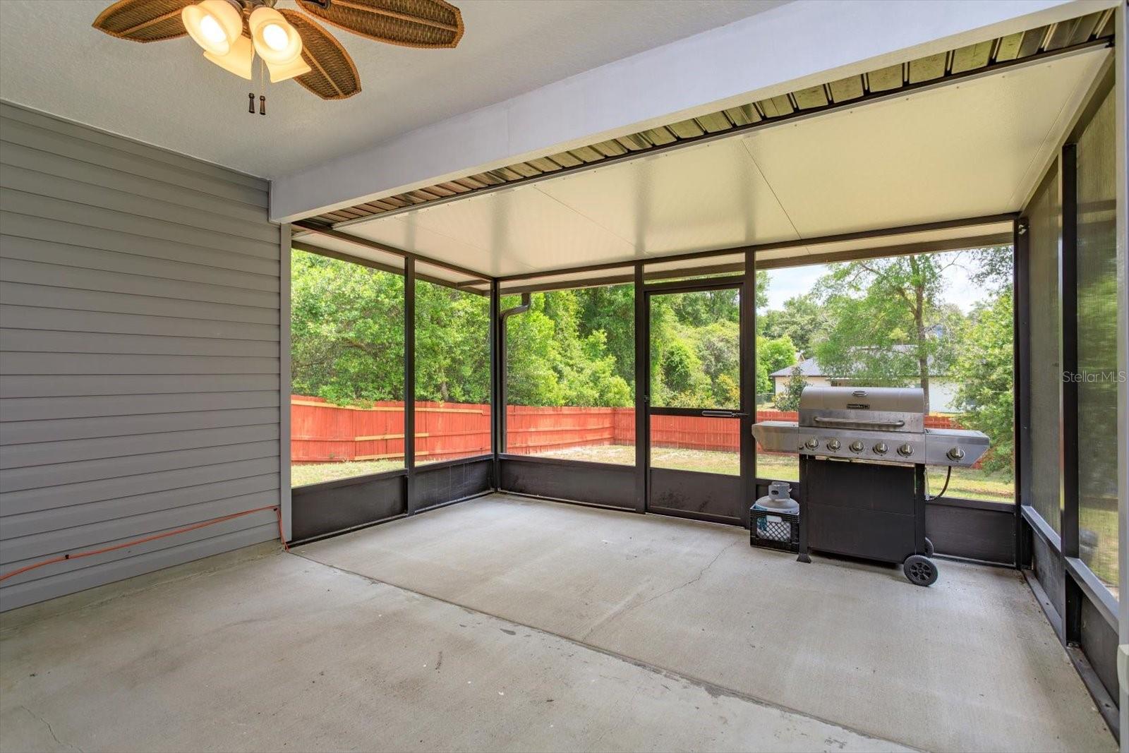 573 CHARLES AVE, ORANGE CITY, FL, 32763