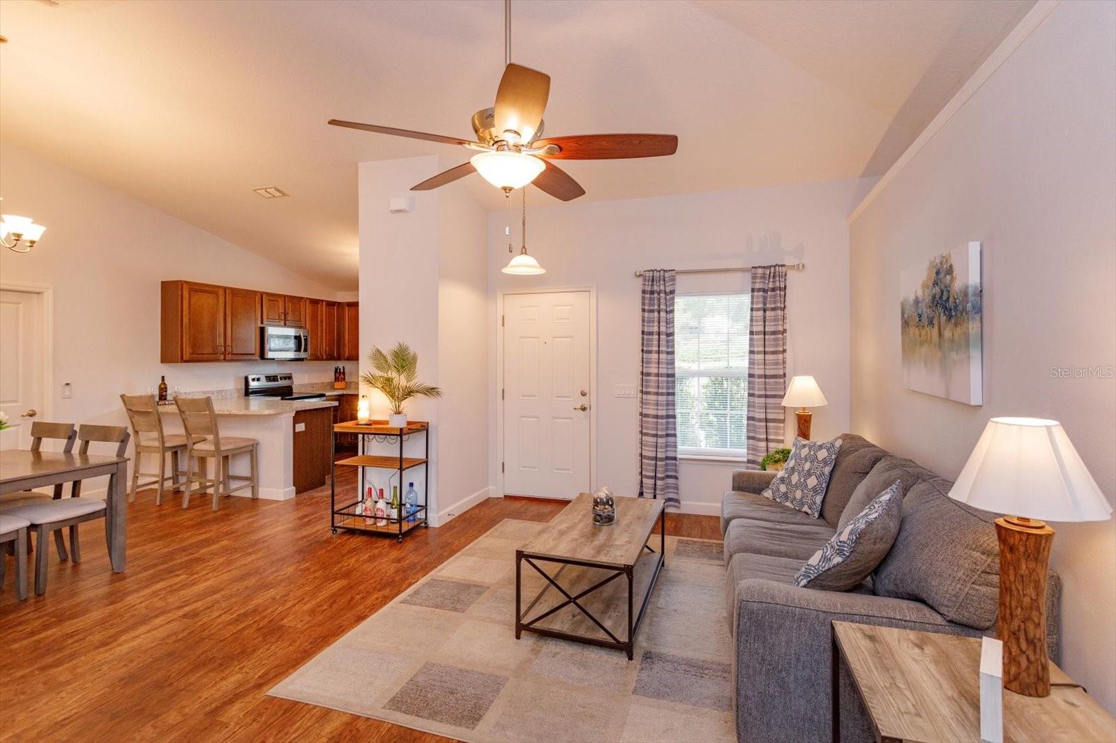 573 CHARLES AVE, ORANGE CITY, FL, 32763
