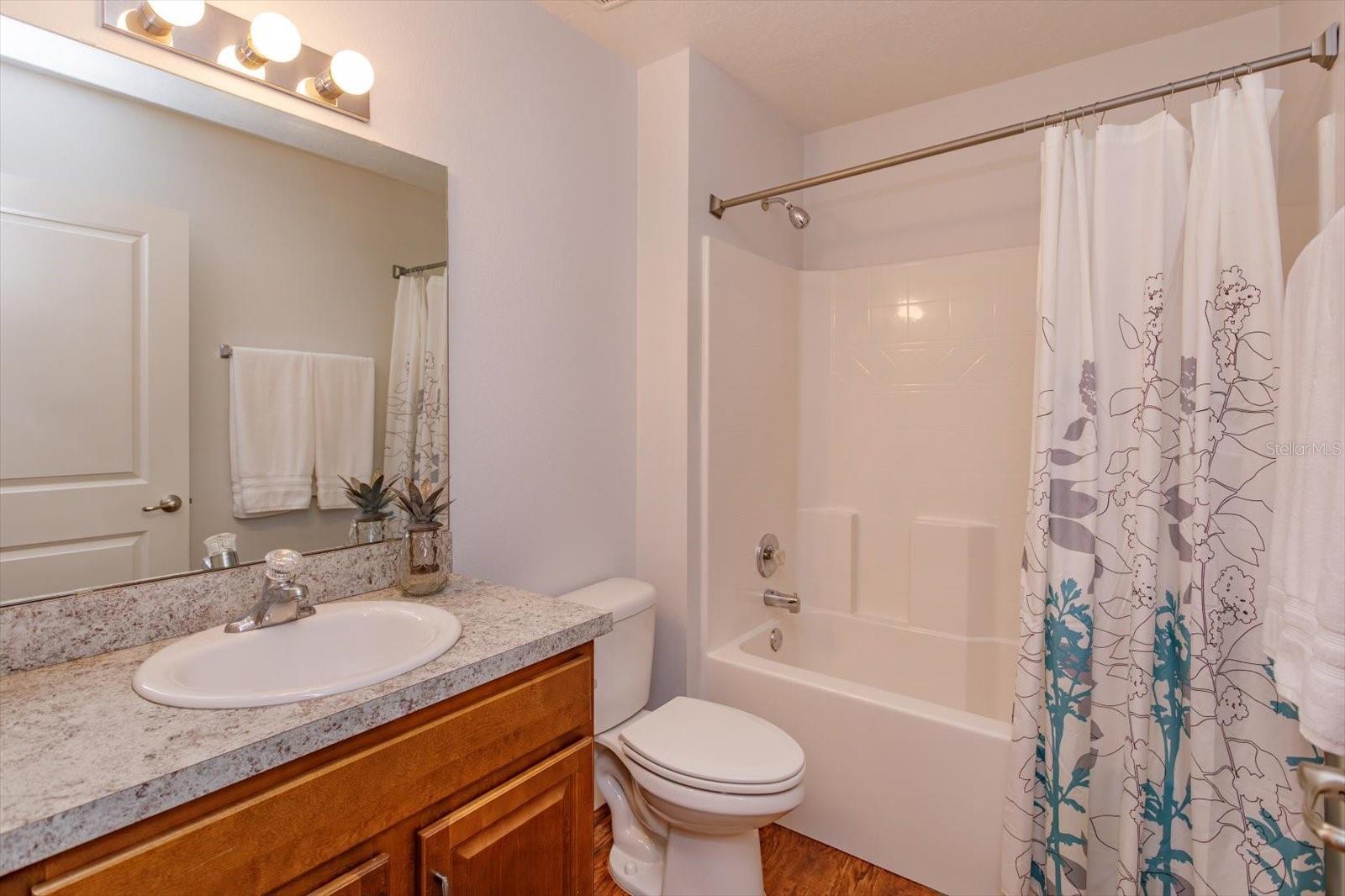 573 CHARLES AVE, ORANGE CITY, FL, 32763