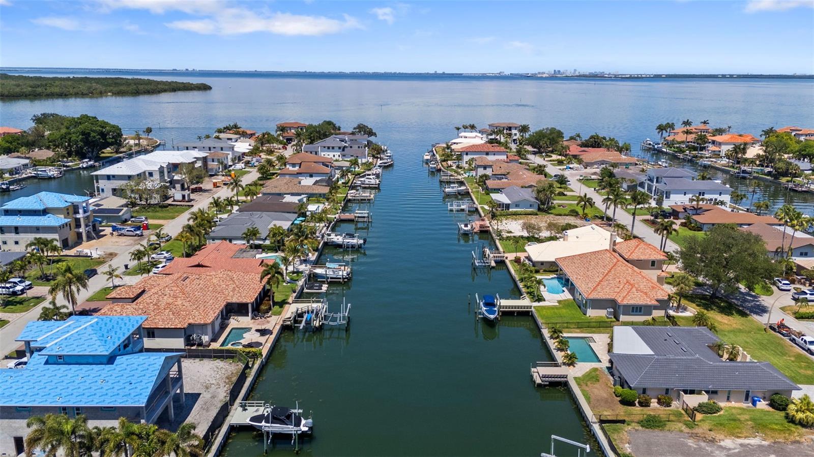 2028 ILLINOIS AVE NE, ST PETERSBURG, FL, 33703