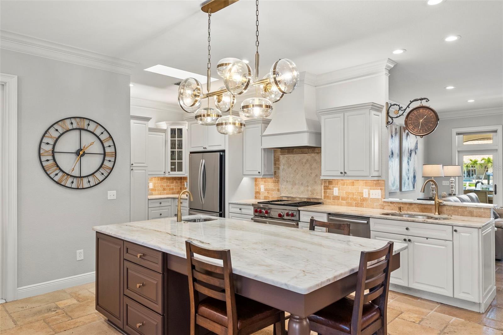 2028 ILLINOIS AVE NE, ST PETERSBURG, FL, 33703