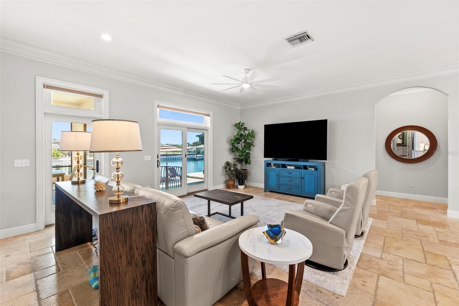 2028 ILLINOIS AVE NE, ST PETERSBURG, FL, 33703