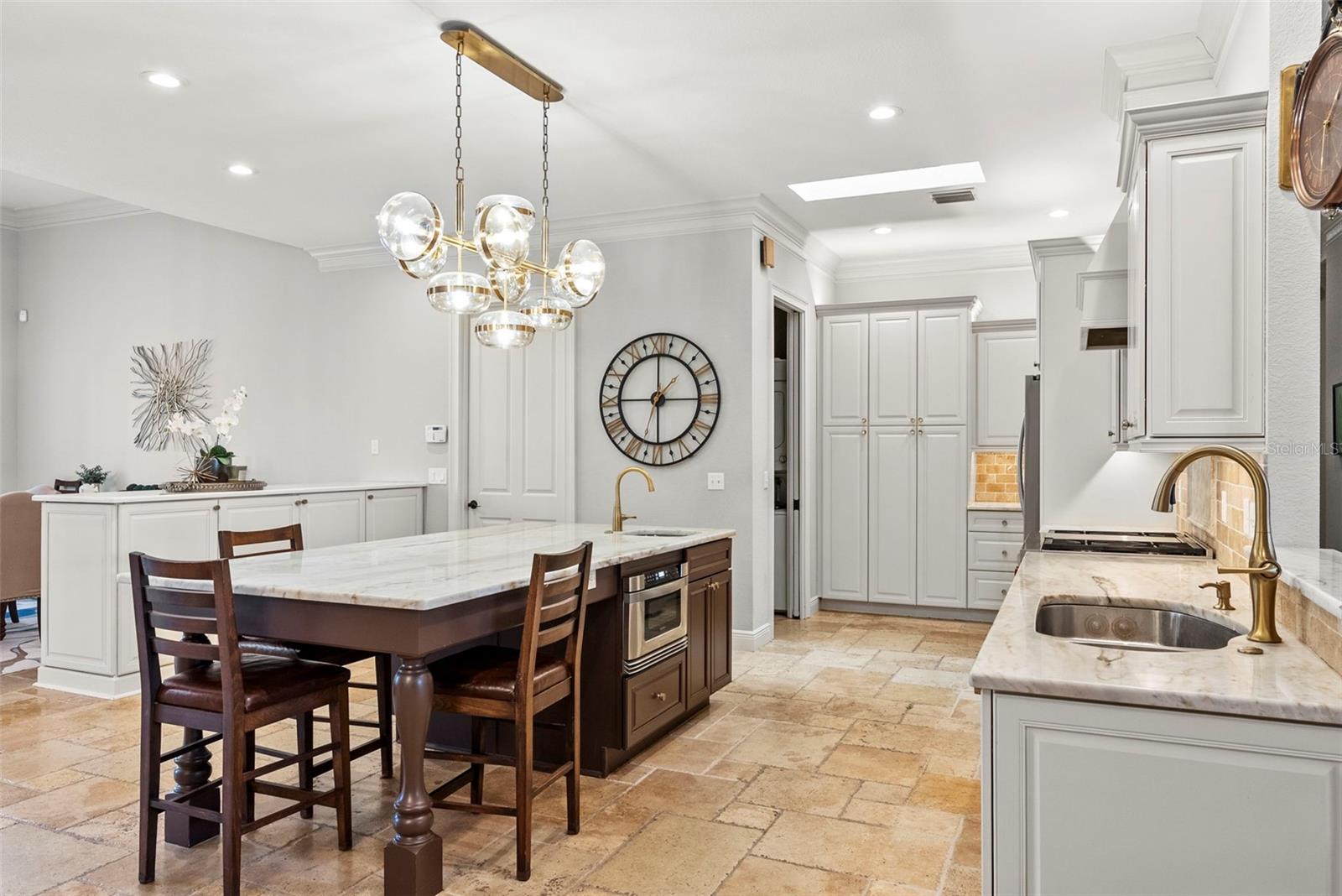 2028 ILLINOIS AVE NE, ST PETERSBURG, FL, 33703