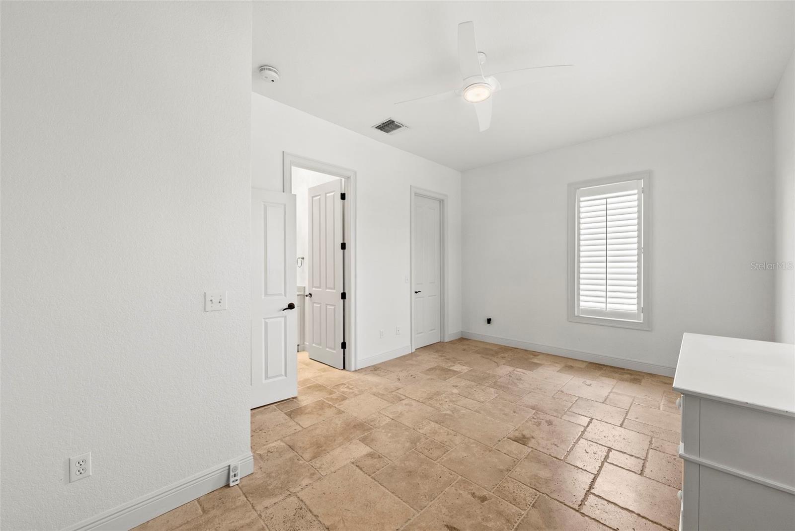 2028 ILLINOIS AVE NE, ST PETERSBURG, FL, 33703