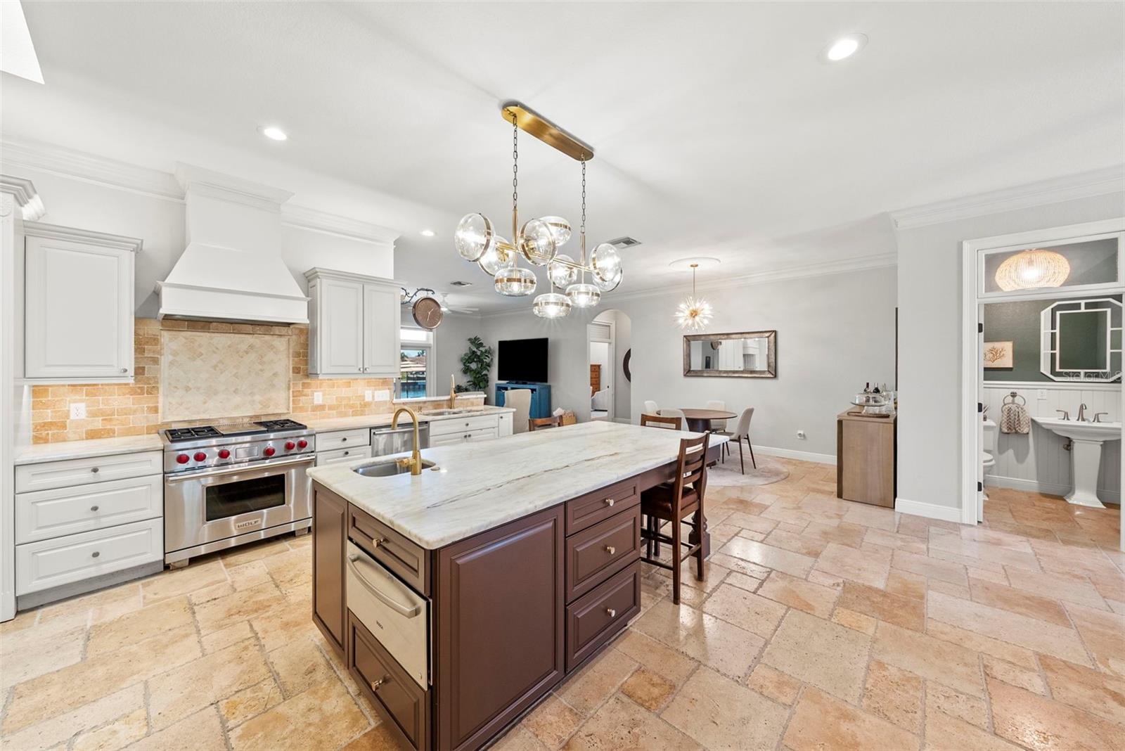 2028 ILLINOIS AVE NE, ST PETERSBURG, FL, 33703