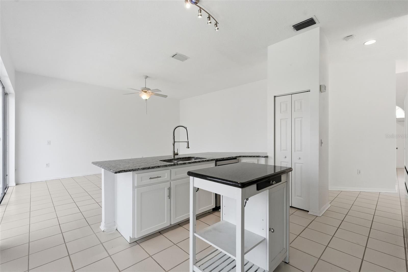 10621 HATTERAS DR, TAMPA, FL, 33615