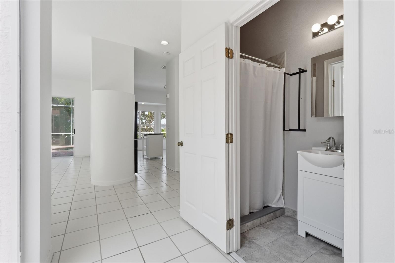 10621 HATTERAS DR, TAMPA, FL, 33615