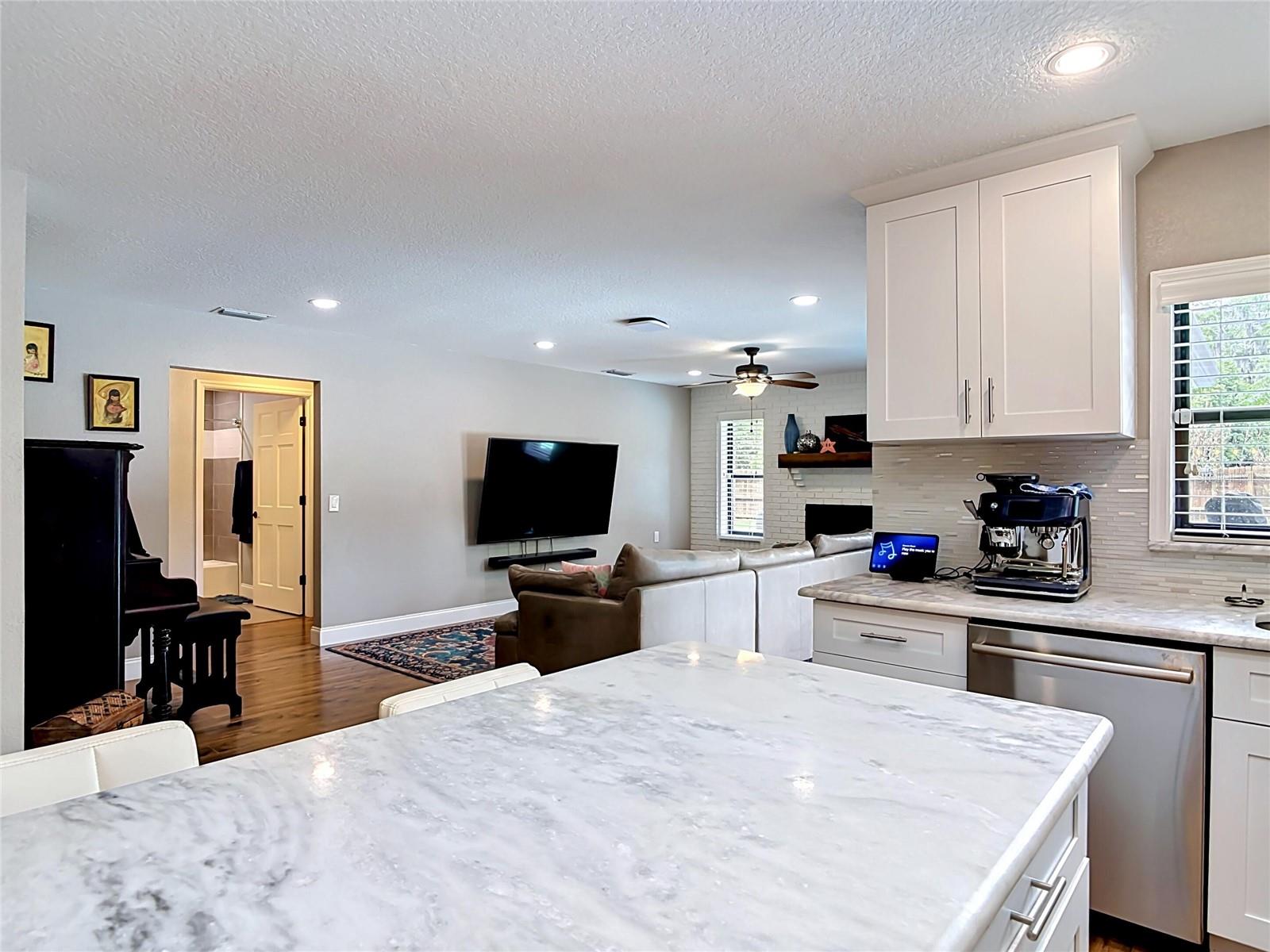 800 UPSALA RD, SANFORD, FL, 32771