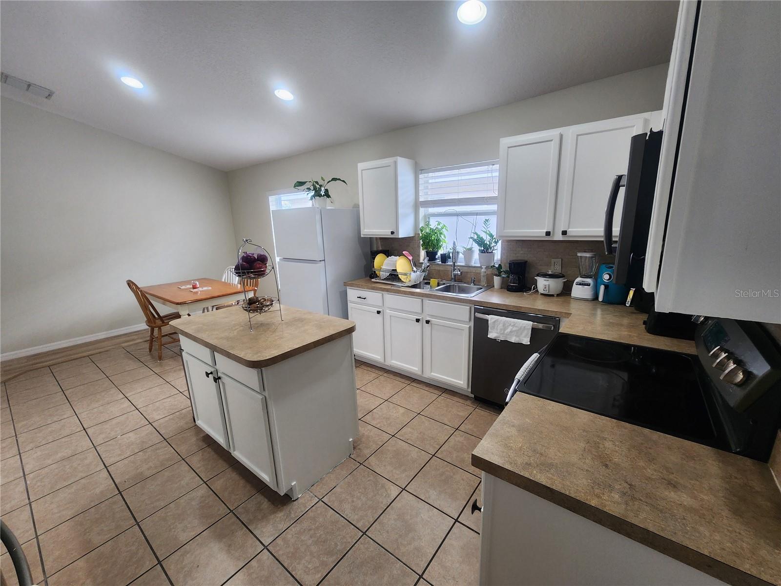 218 HAVERSHAM WAY, DAVENPORT, FL, 33897