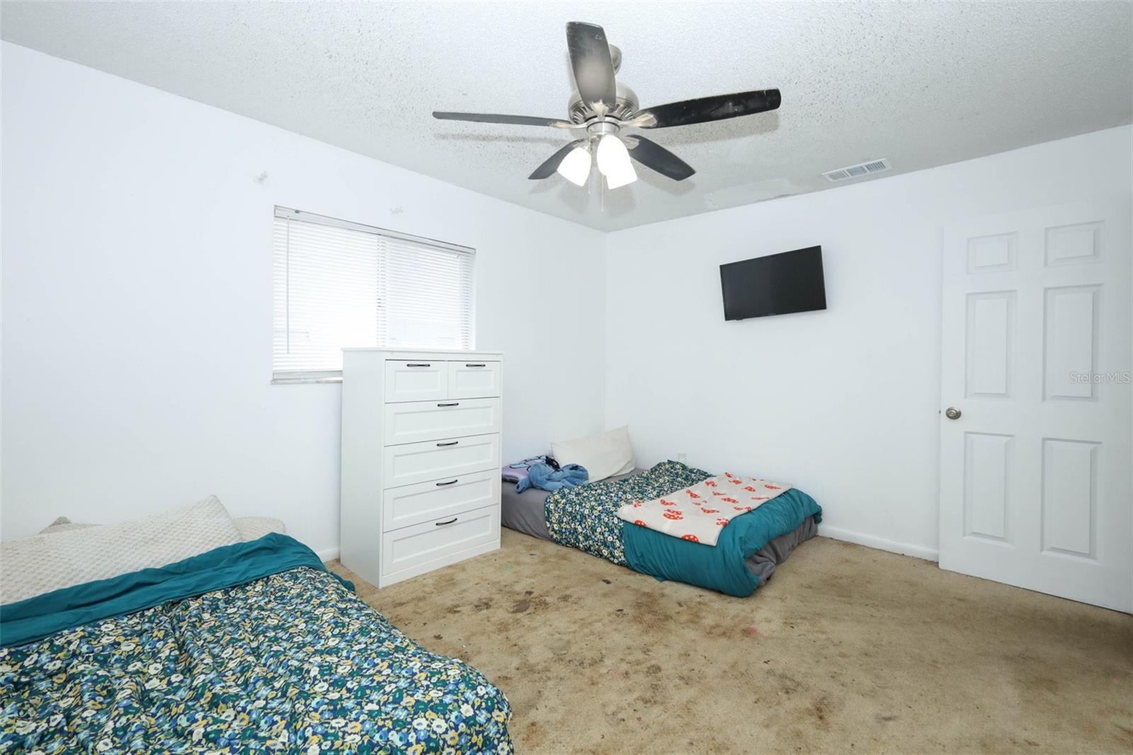 1064 E NORMANDY BLVD, DELTONA, FL, 32725