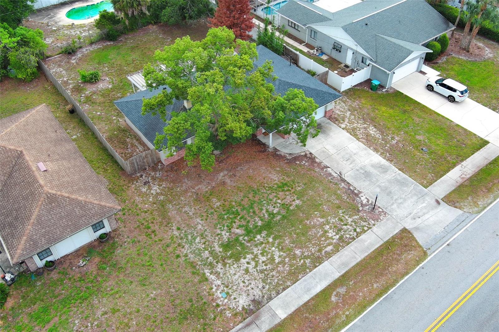 1064 E NORMANDY BLVD, DELTONA, FL, 32725