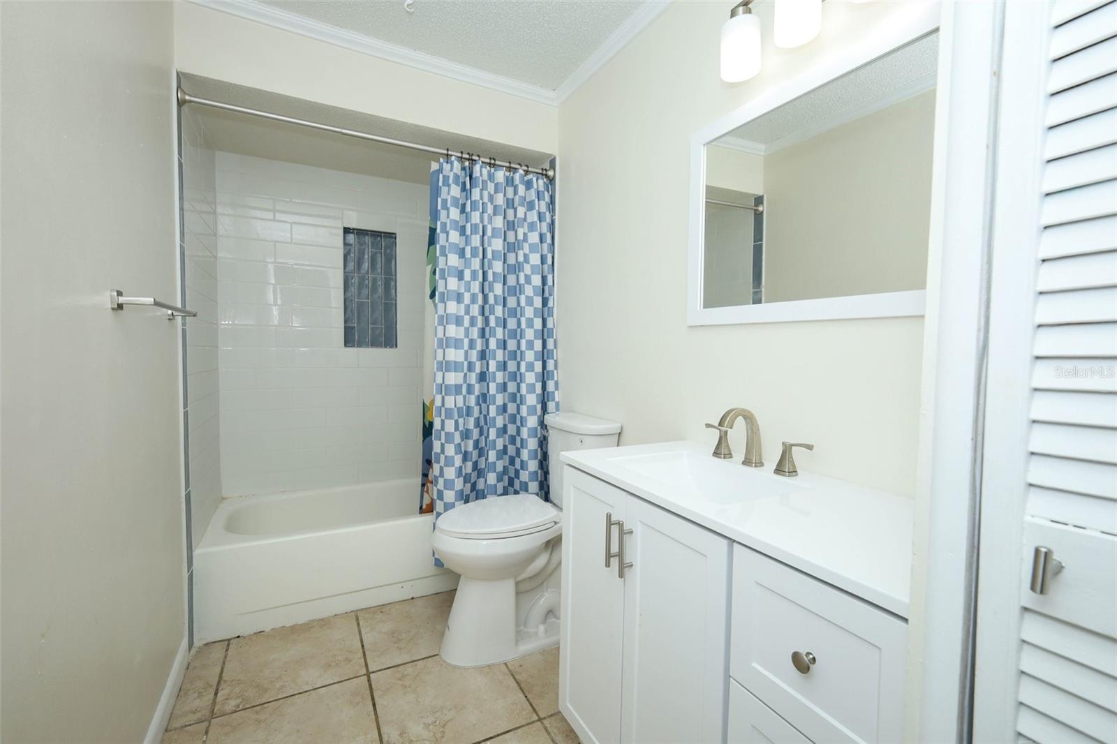 1064 E NORMANDY BLVD, DELTONA, FL, 32725
