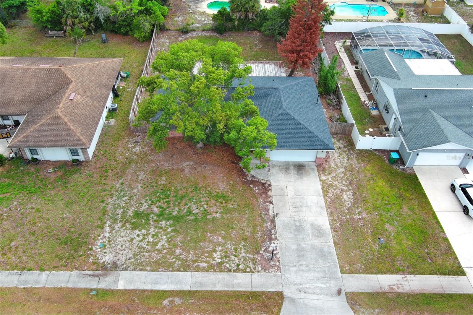 1064 E NORMANDY BLVD, DELTONA, FL, 32725