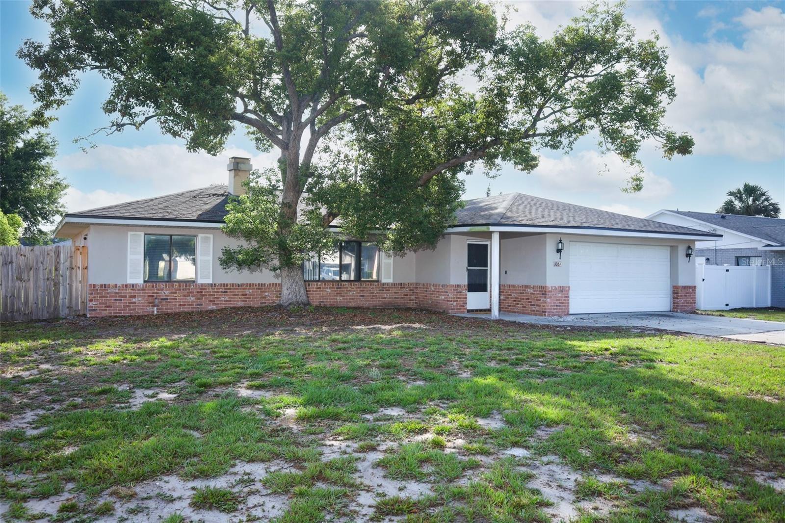 1064 E NORMANDY BLVD, DELTONA, FL, 32725