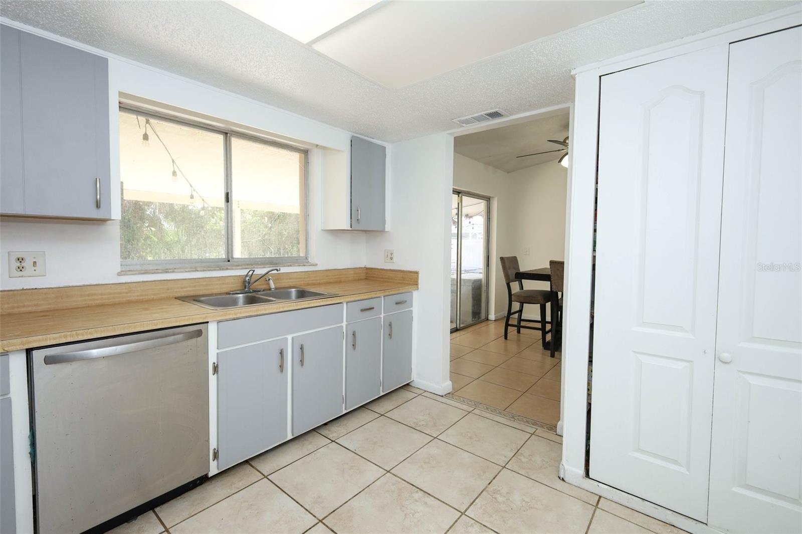 1064 E NORMANDY BLVD, DELTONA, FL, 32725