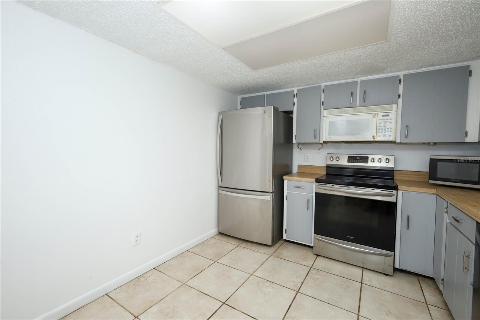1064 E NORMANDY BLVD, DELTONA, FL, 32725