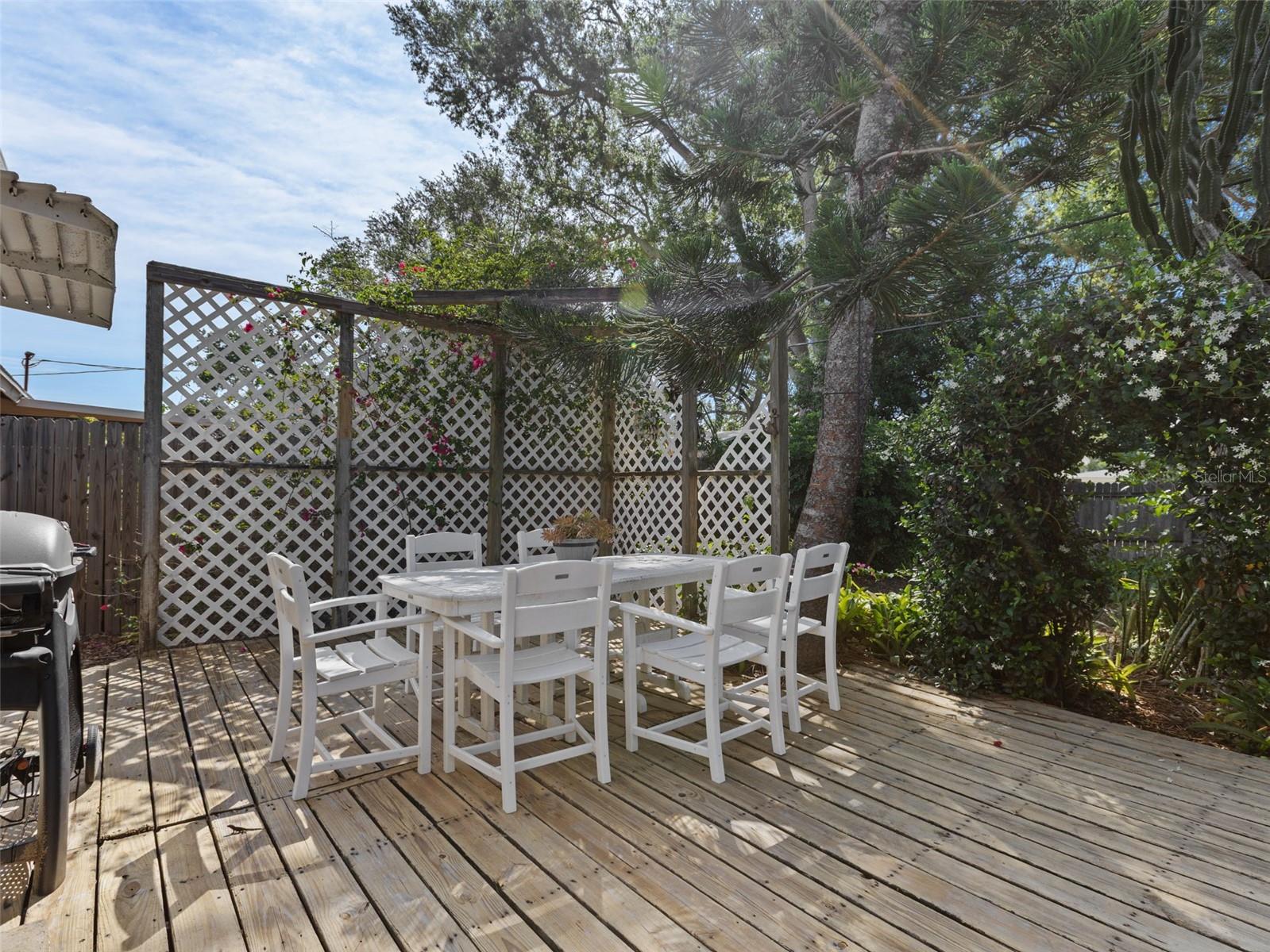 2047 GREENBRIAR BLVD, CLEARWATER, FL, 33763