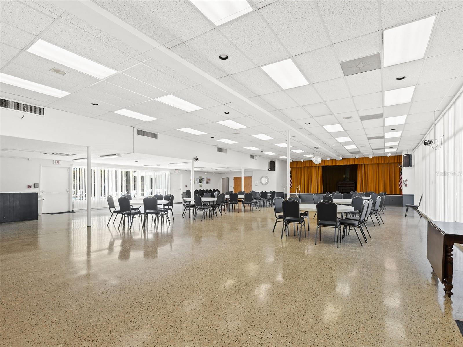 2047 GREENBRIAR BLVD, CLEARWATER, FL, 33763