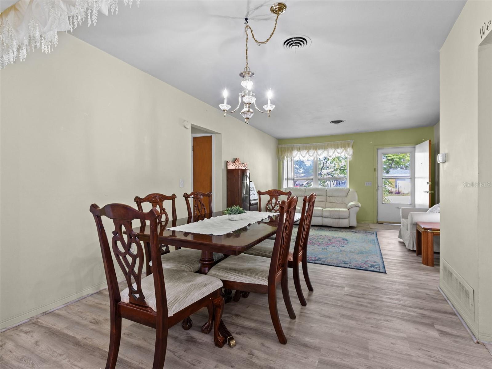 2047 GREENBRIAR BLVD, CLEARWATER, FL, 33763