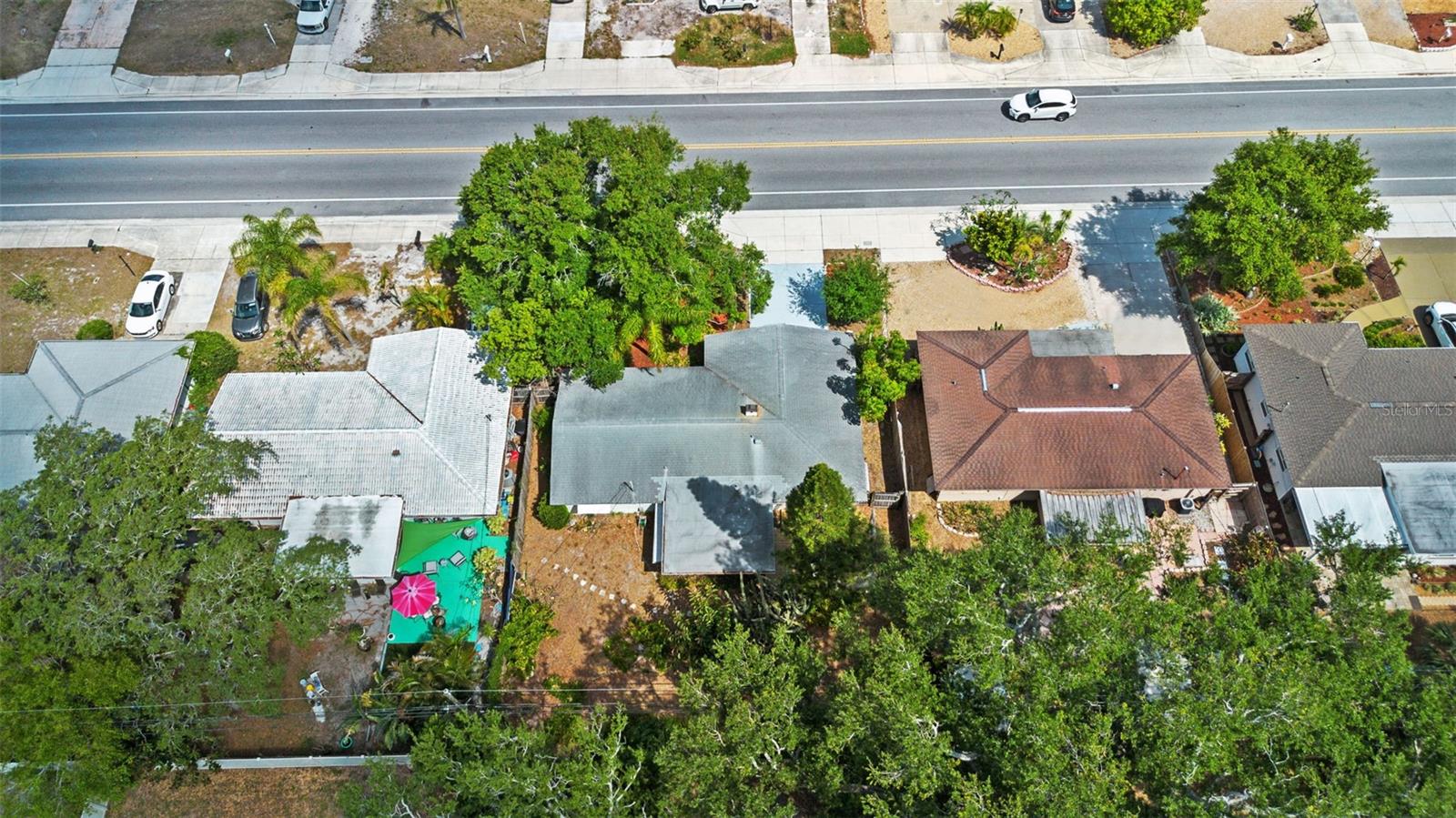 2047 GREENBRIAR BLVD, CLEARWATER, FL, 33763