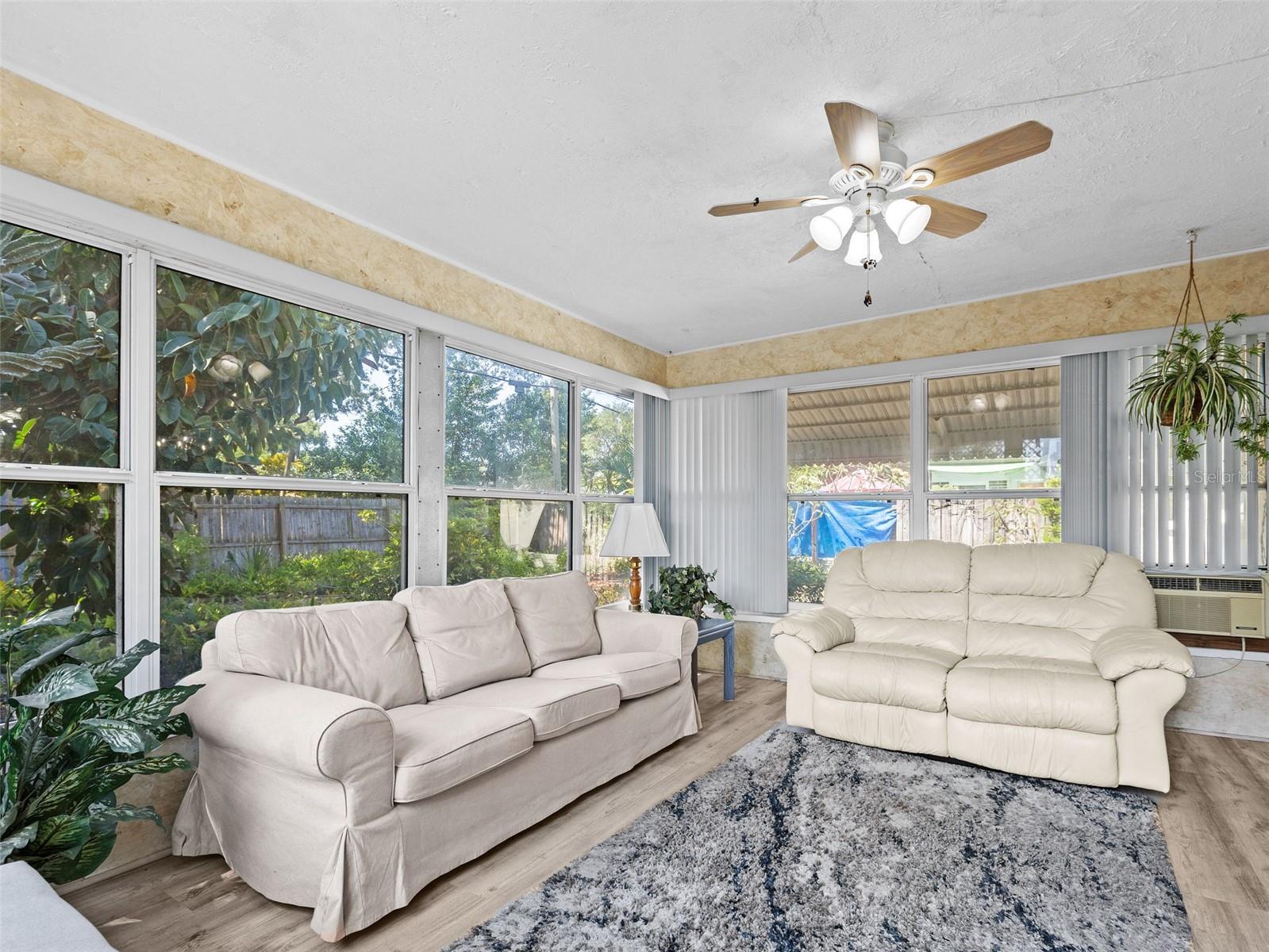 2047 GREENBRIAR BLVD, CLEARWATER, FL, 33763