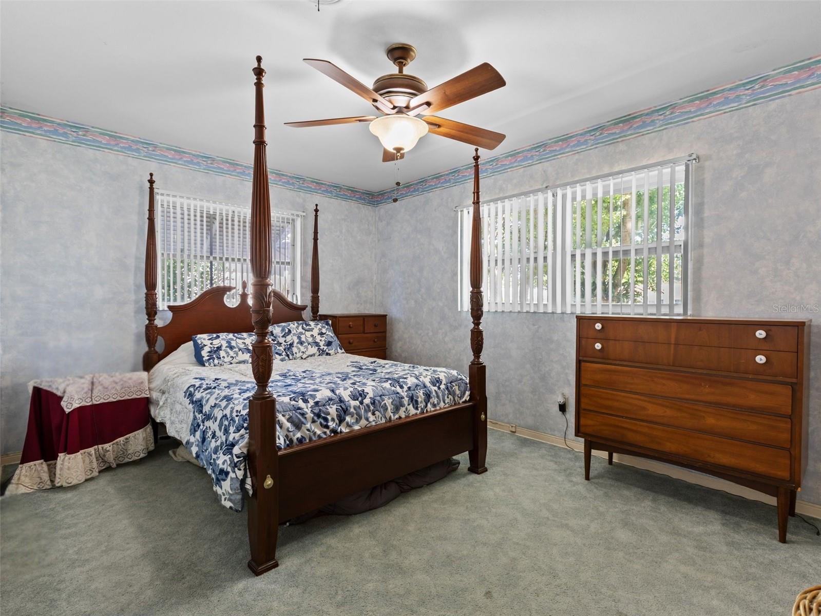 2047 GREENBRIAR BLVD, CLEARWATER, FL, 33763
