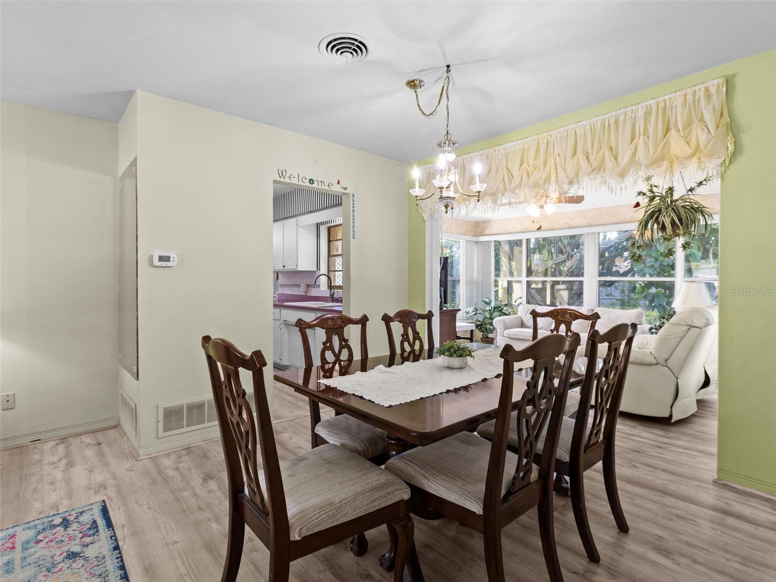 2047 GREENBRIAR BLVD, CLEARWATER, FL, 33763