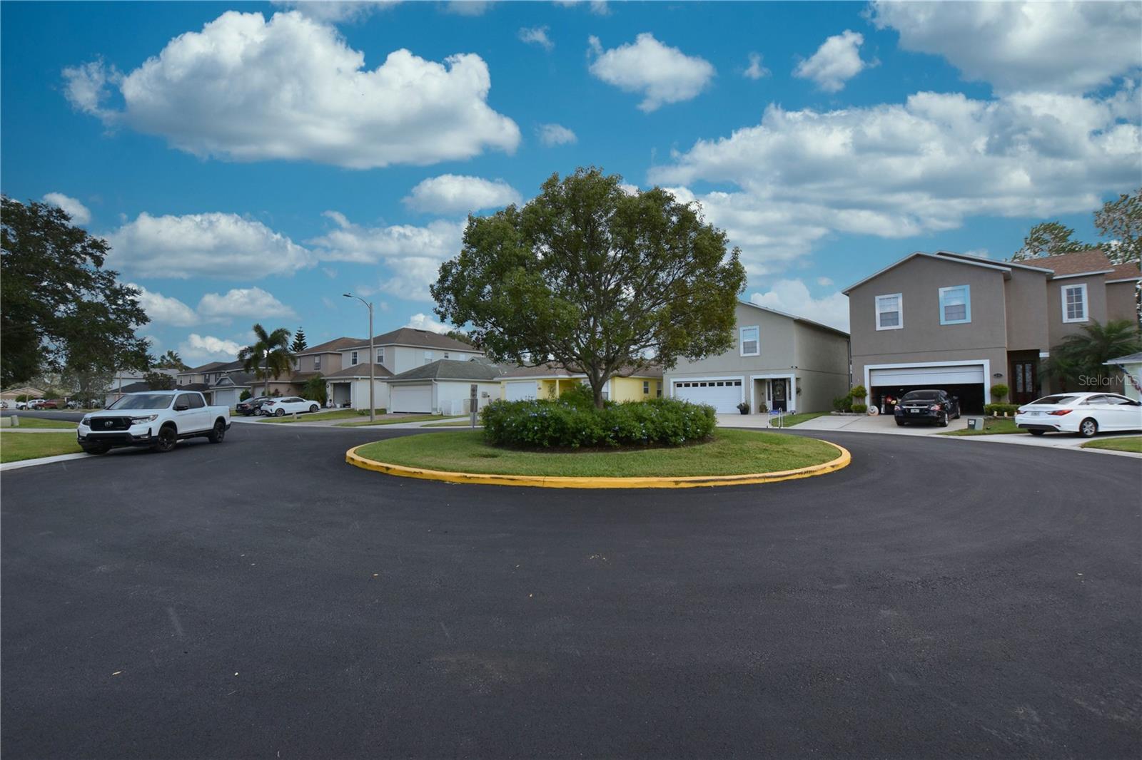 2010 HATTERAS PT, LAKELAND, FL, 33813