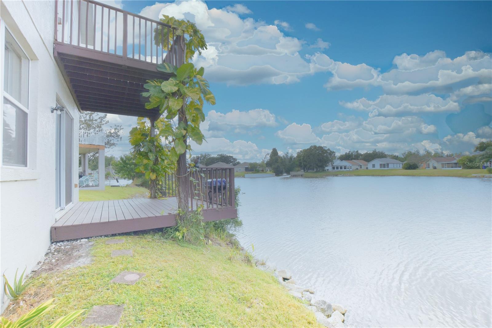 2010 HATTERAS PT, LAKELAND, FL, 33813