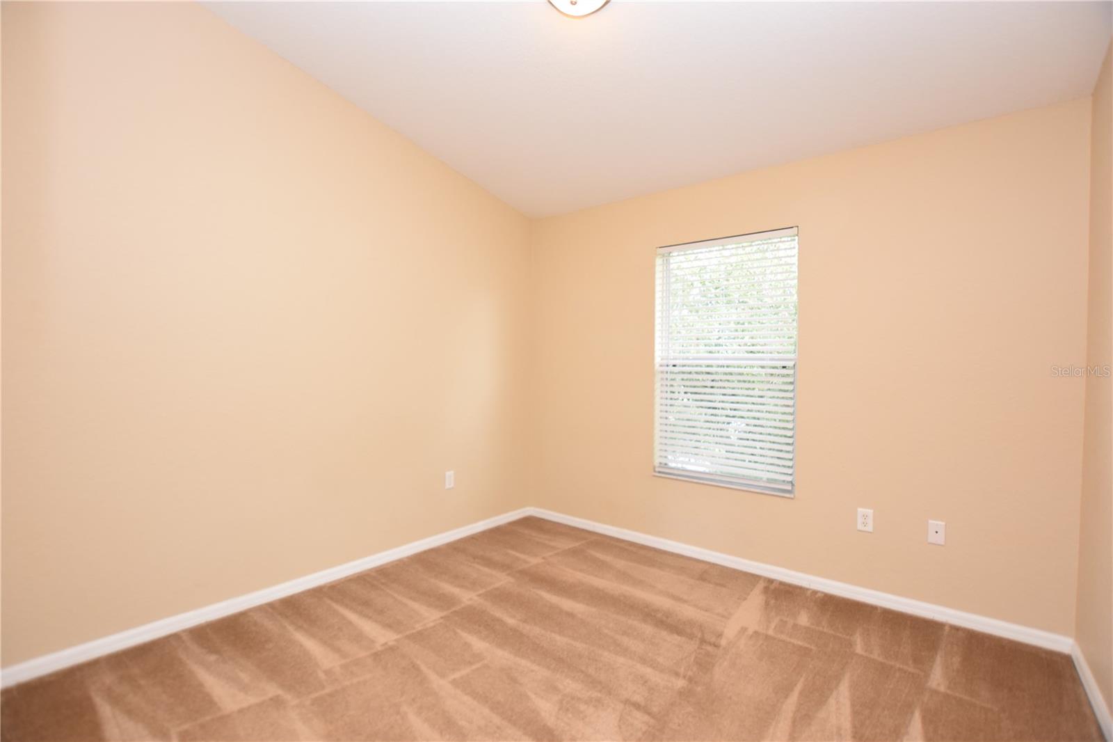 2010 HATTERAS PT, LAKELAND, FL, 33813