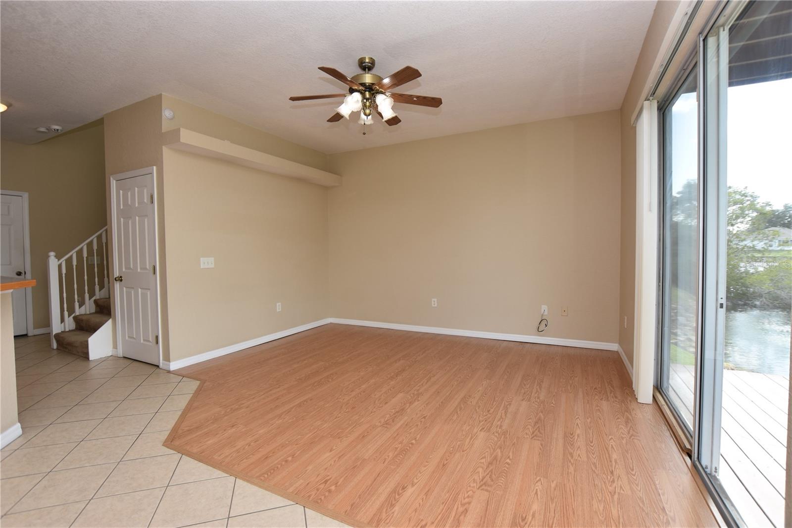 2010 HATTERAS PT, LAKELAND, FL, 33813