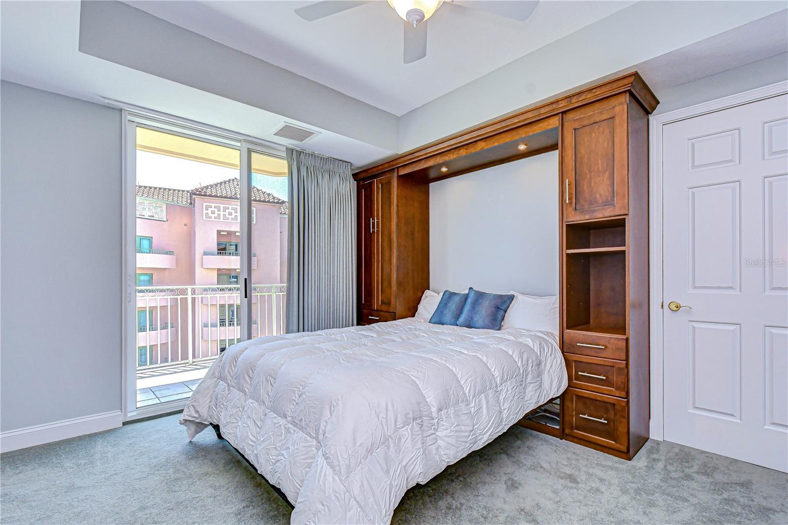555 5TH AVE NE #711, ST PETERSBURG, FL, 33701