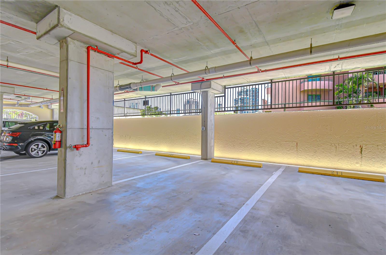 555 5TH AVE NE #711, ST PETERSBURG, FL, 33701