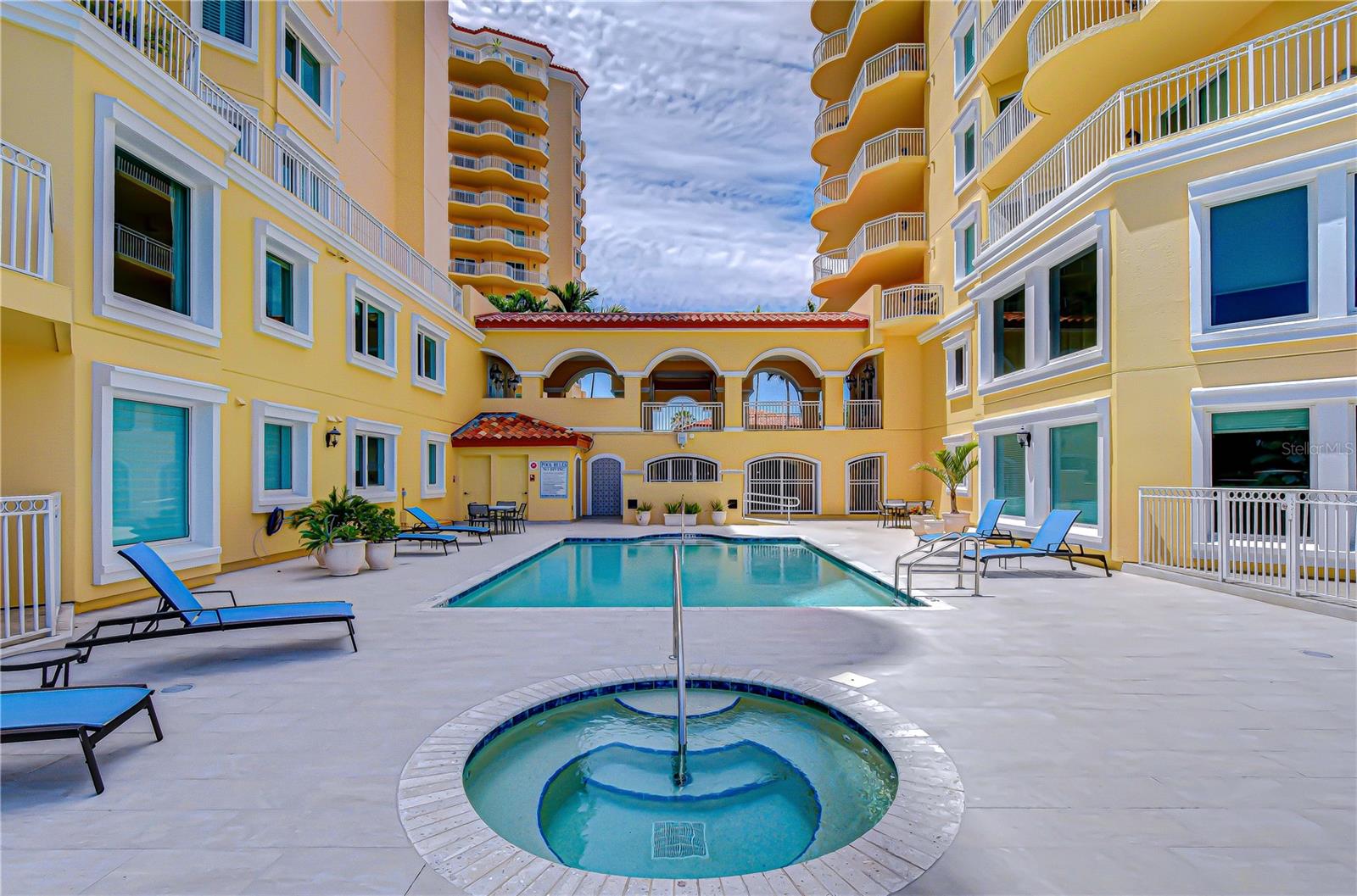 555 5TH AVE NE #711, ST PETERSBURG, FL, 33701
