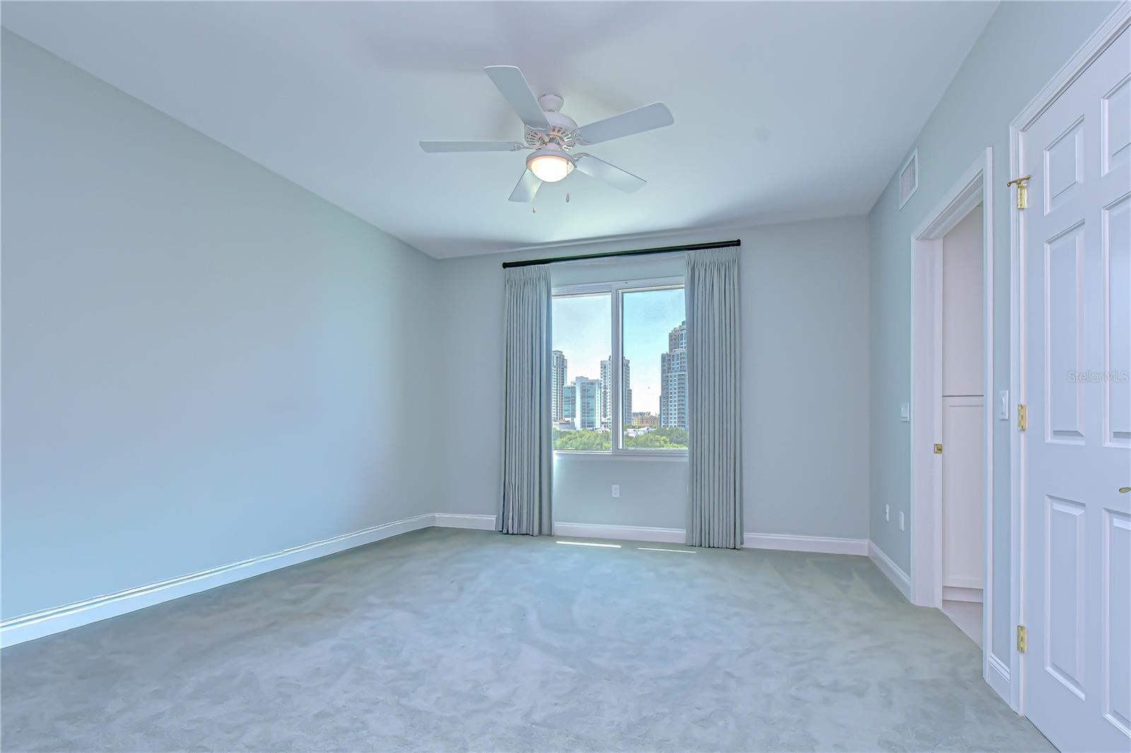 555 5TH AVE NE #711, ST PETERSBURG, FL, 33701