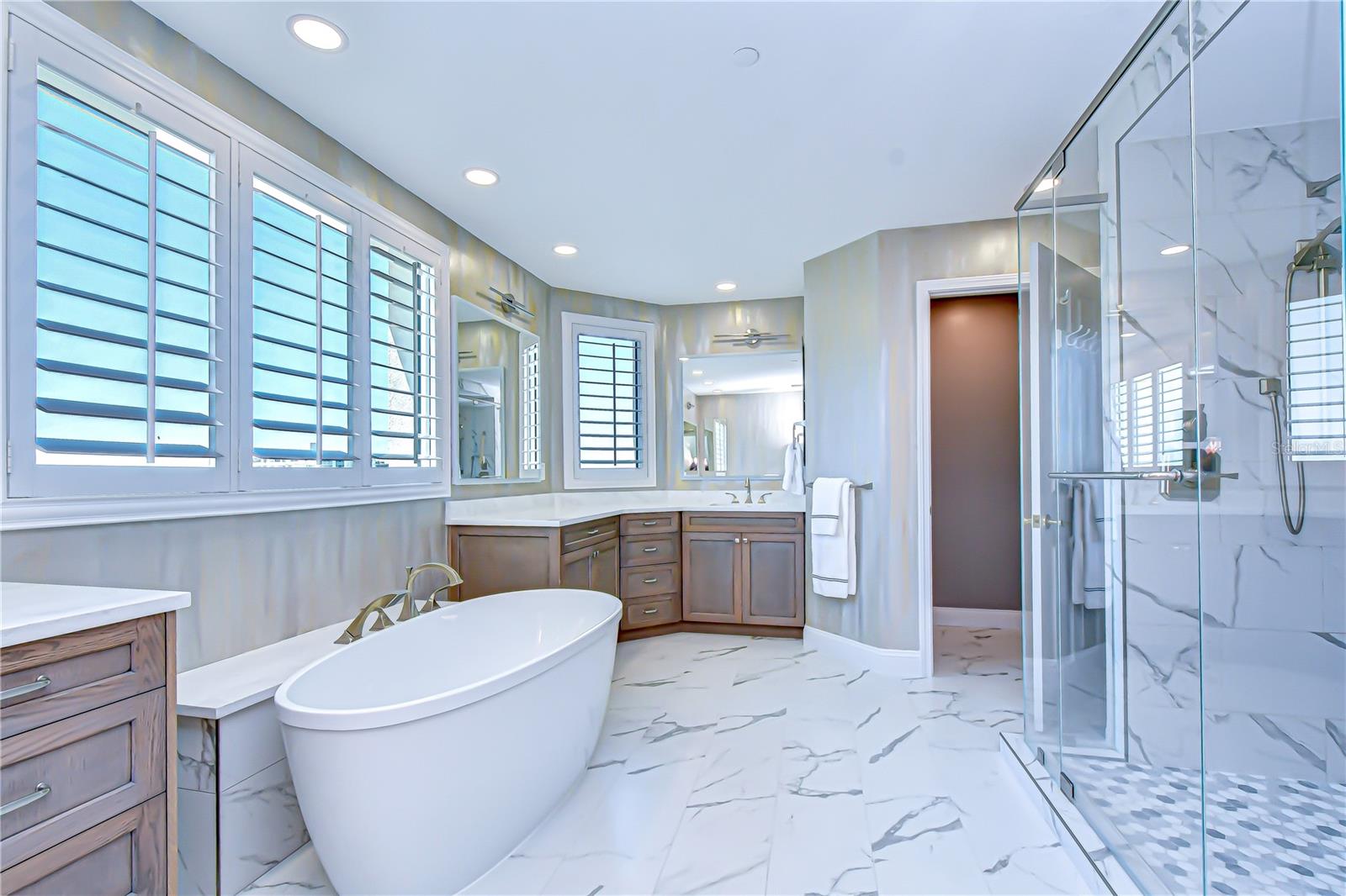 555 5TH AVE NE #711, ST PETERSBURG, FL, 33701