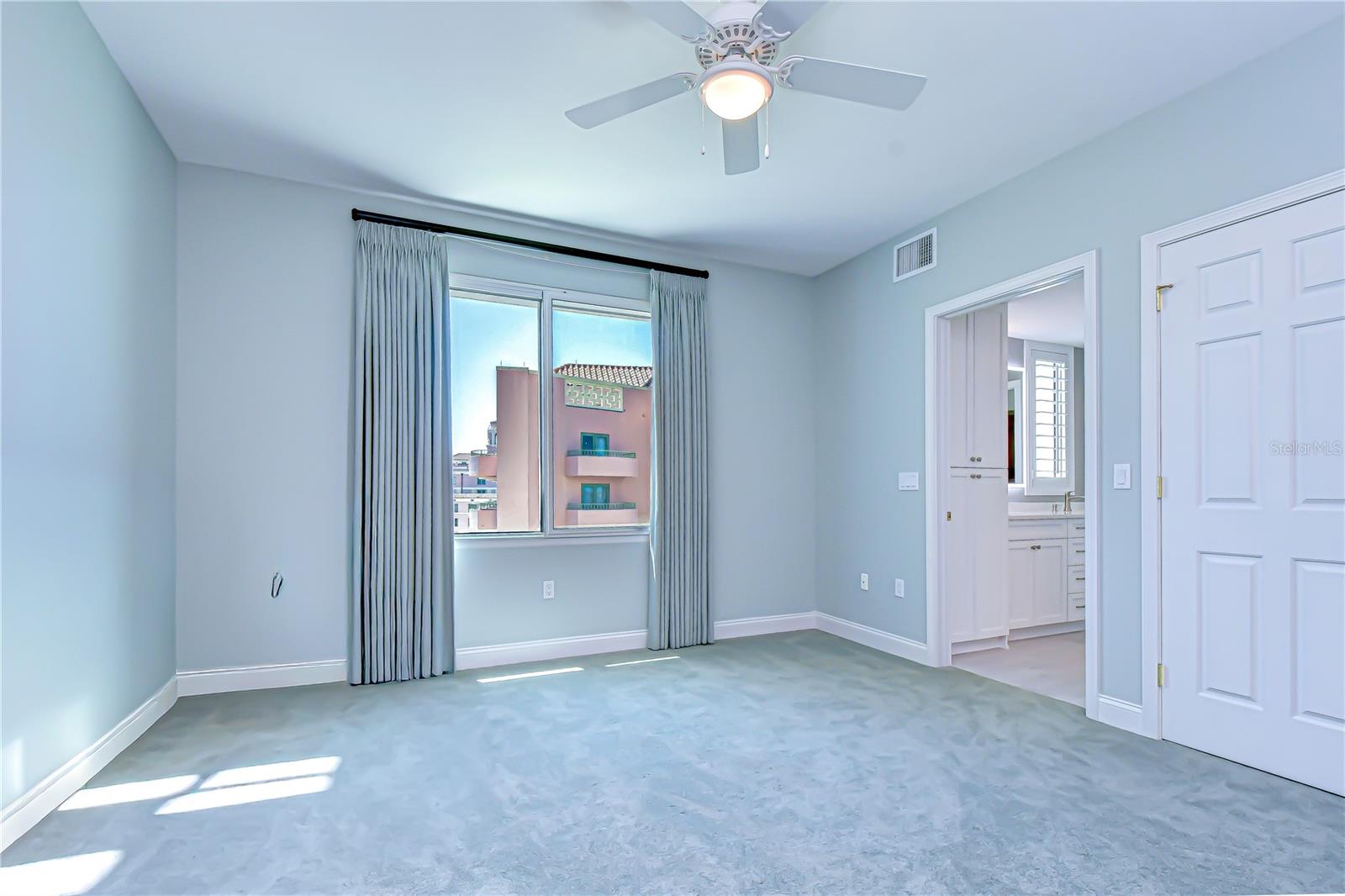 555 5TH AVE NE #711, ST PETERSBURG, FL, 33701