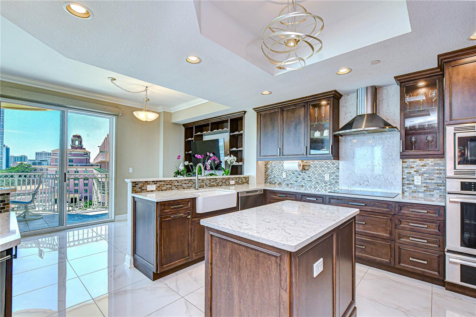 555 5TH AVE NE #711, ST PETERSBURG, FL, 33701