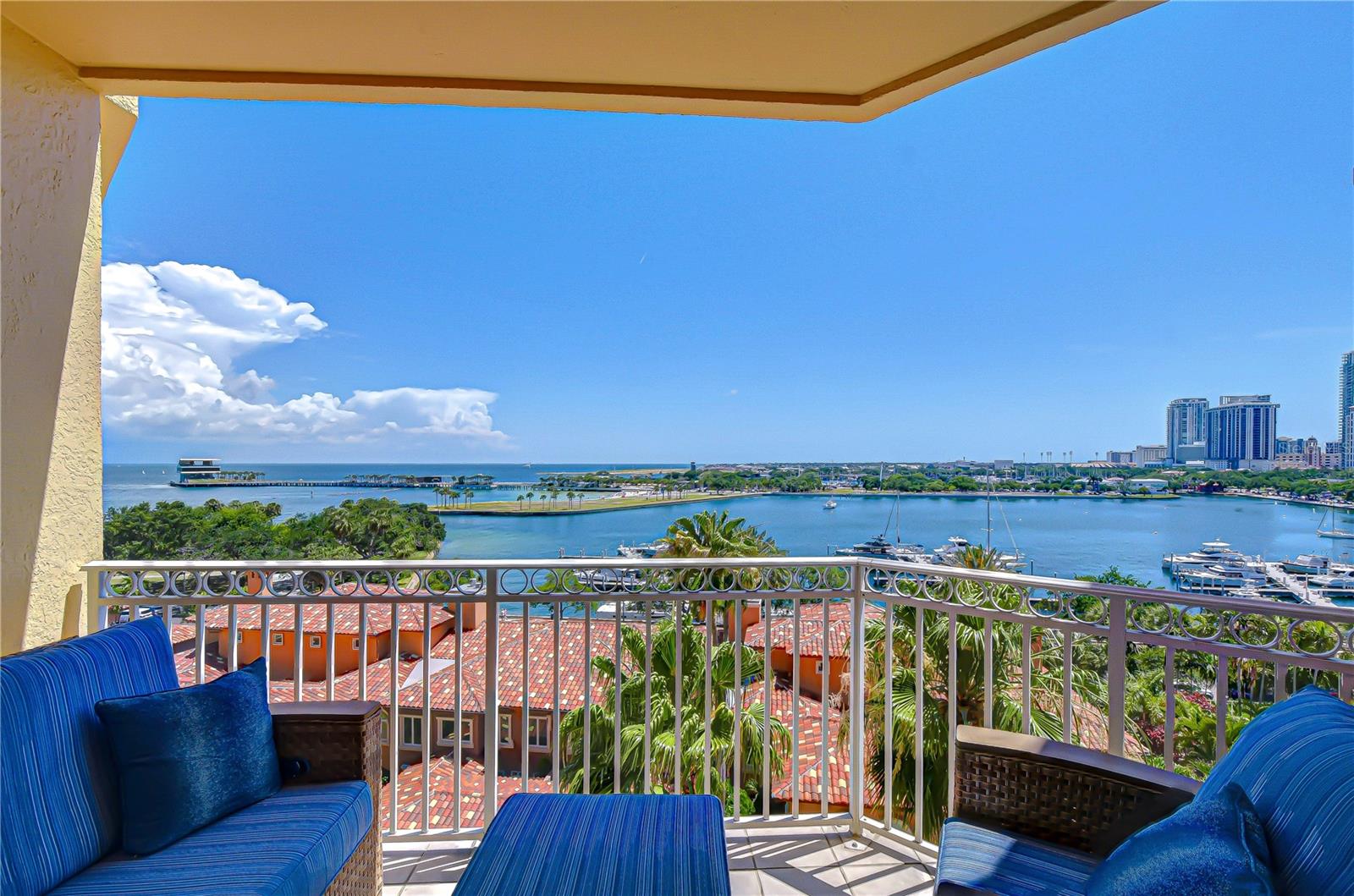 555 5TH AVE NE #711, ST PETERSBURG, FL, 33701