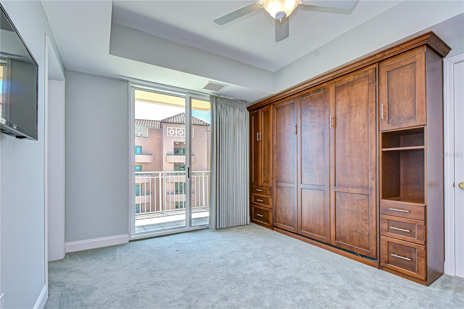 555 5TH AVE NE #711, ST PETERSBURG, FL, 33701