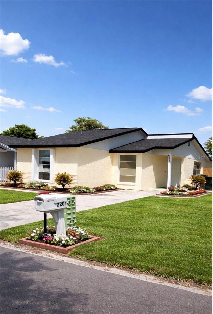 8203 OLIVEWOOD PL, TAMPA, FL, 33615