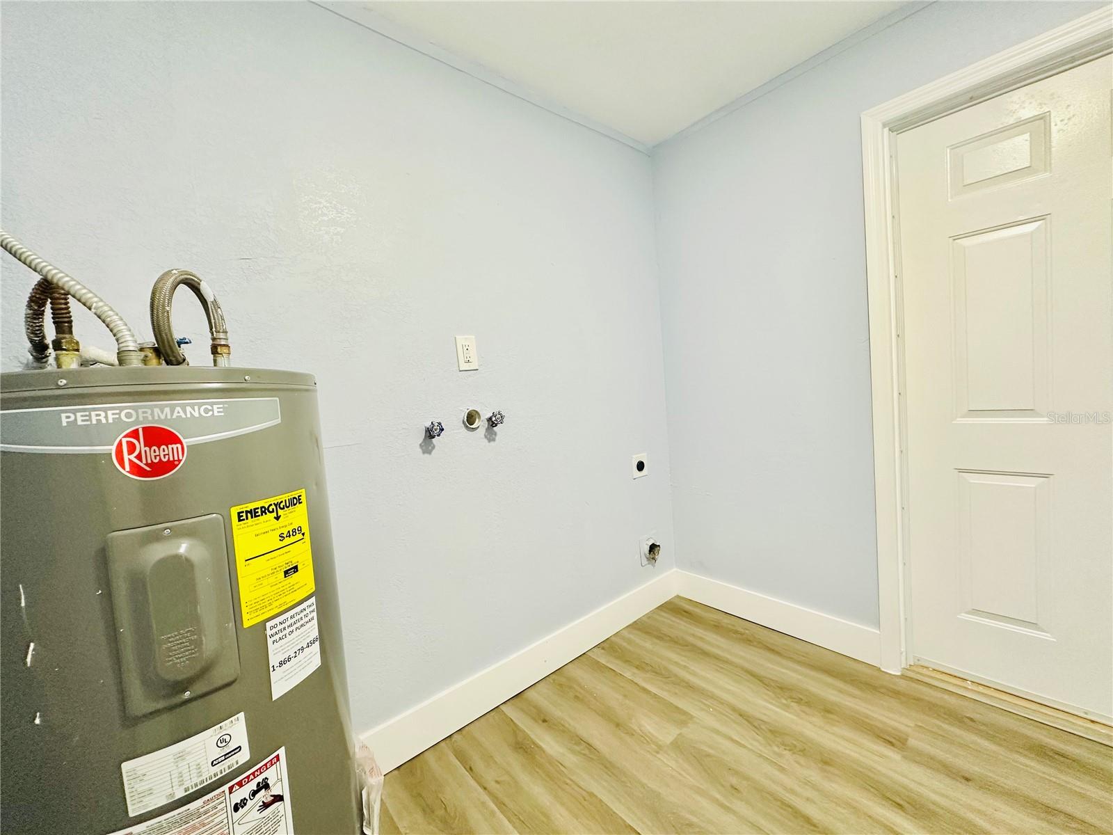 8203 OLIVEWOOD PL, TAMPA, FL, 33615