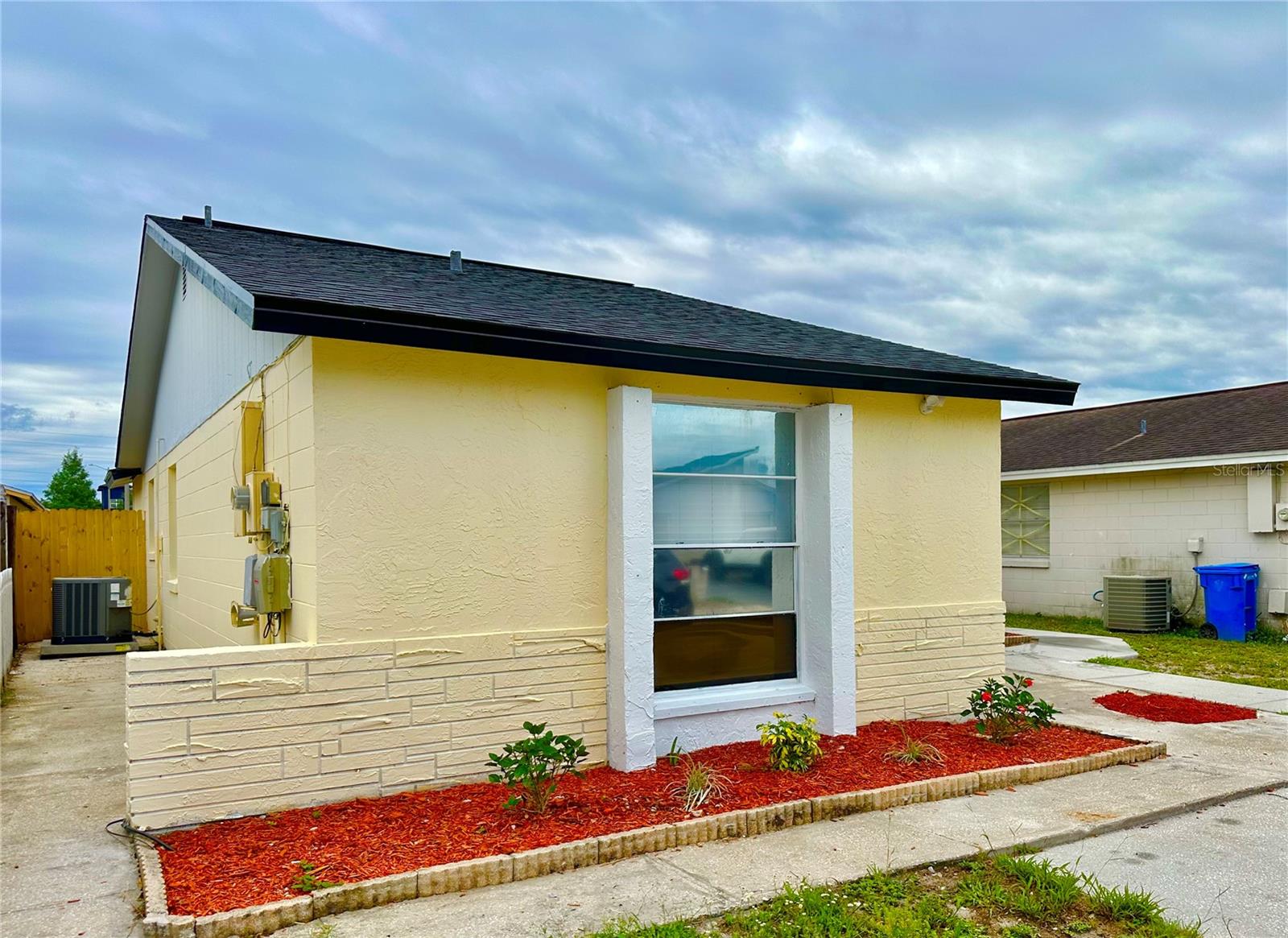8203 OLIVEWOOD PL, TAMPA, FL, 33615
