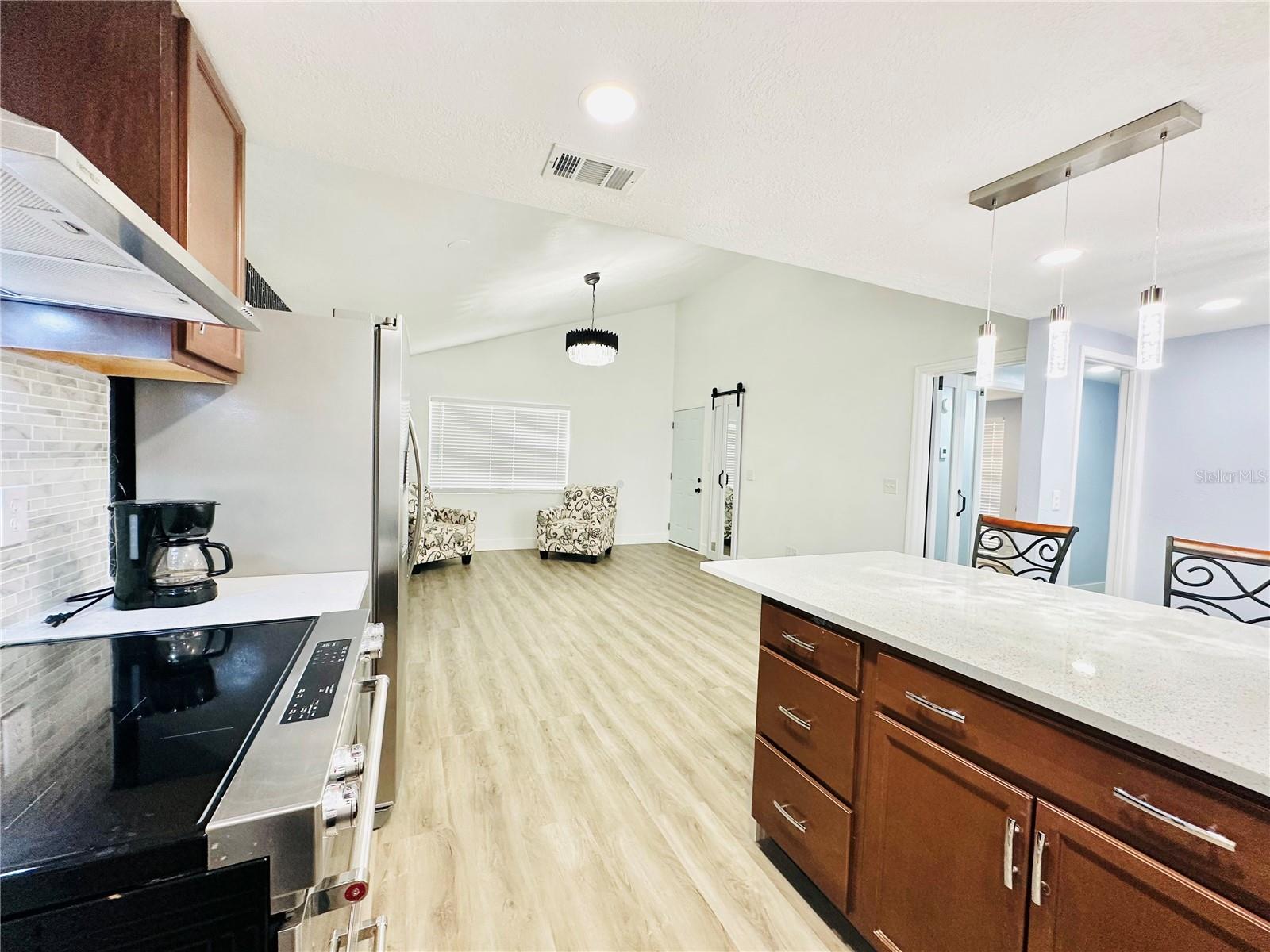 8203 OLIVEWOOD PL, TAMPA, FL, 33615