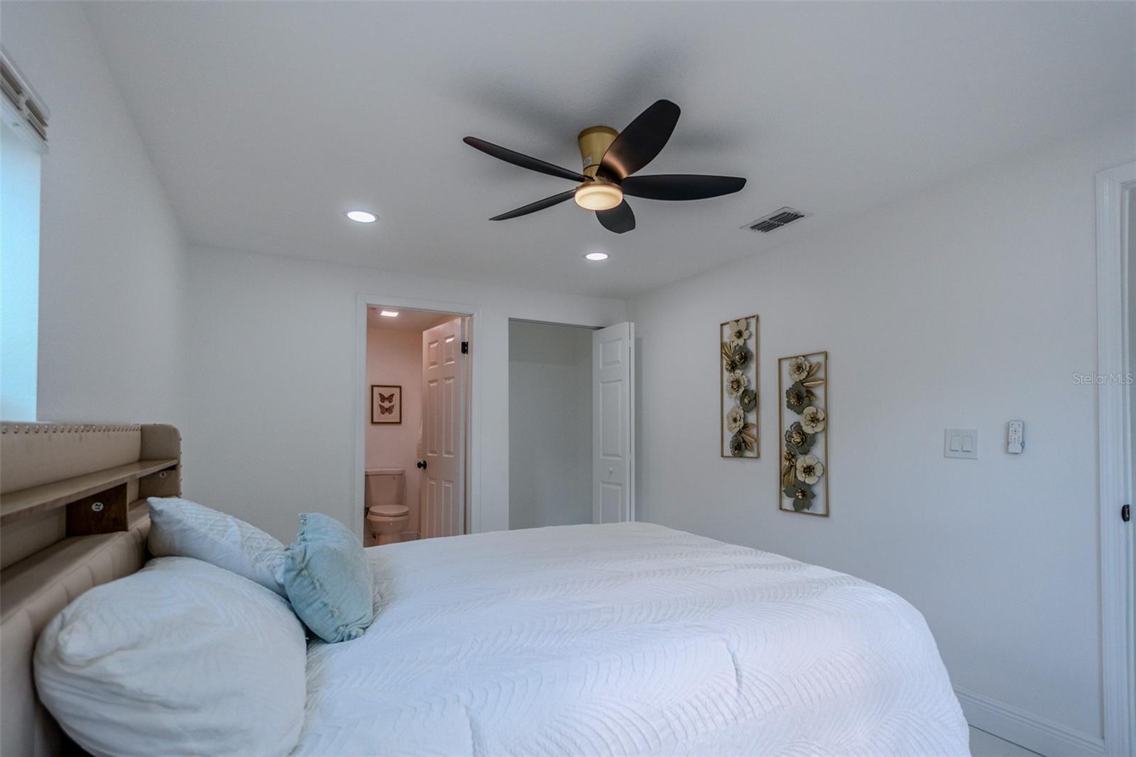 9407 N 12TH ST, TAMPA, FL, 33612