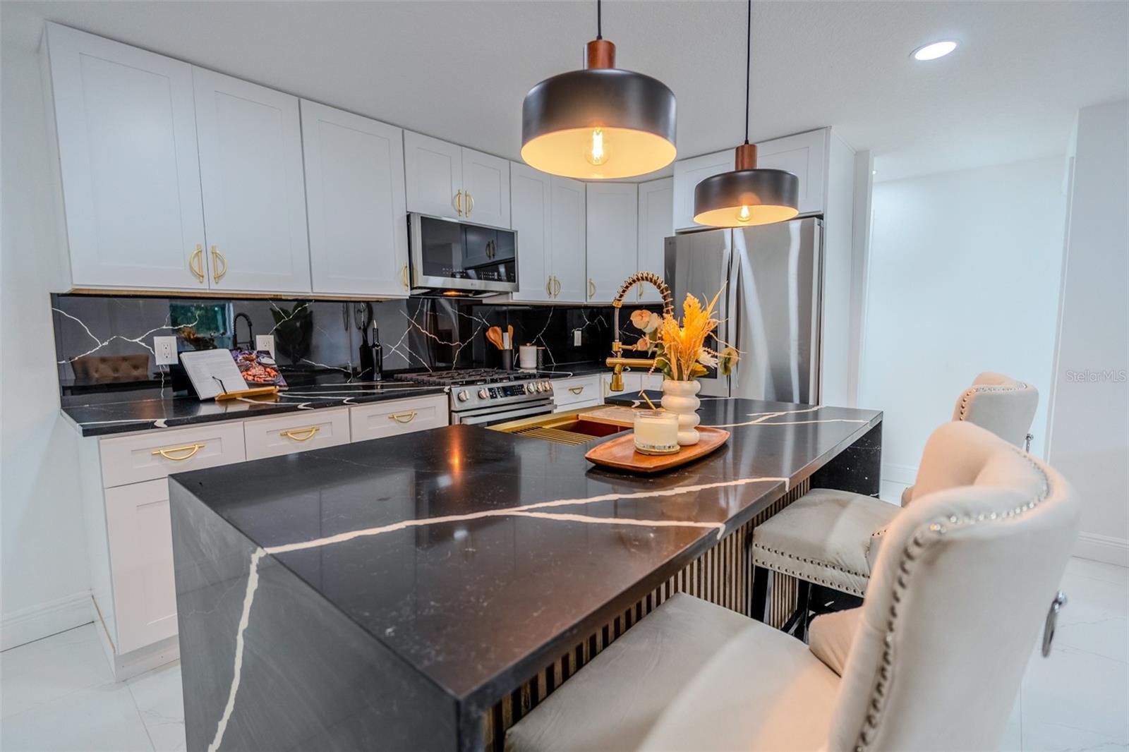 9407 N 12TH ST, TAMPA, FL, 33612